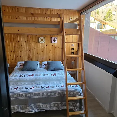 Civico 69 Nel Centro Di Piancavallo, A Pochi Passi Dalle Pista Da Sci Apartman *